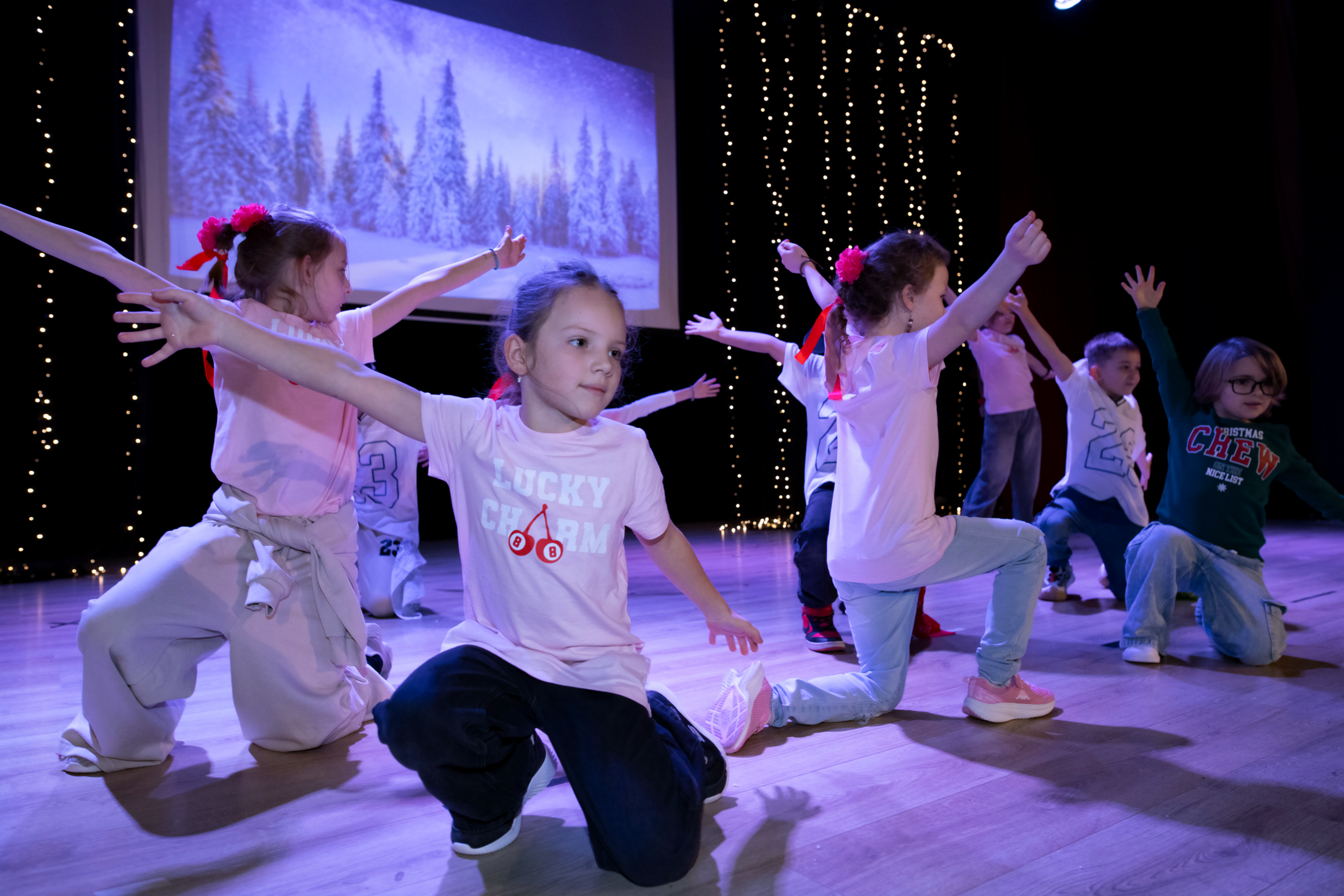 _MG_1525 Tanečné vystúpenie skupiny Newschool na pódiu
